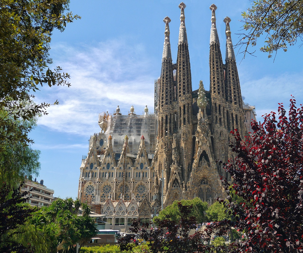 sehenswuerdigkeiten-spanien-nicolos-reiseblog-sagrada-familia-aussen